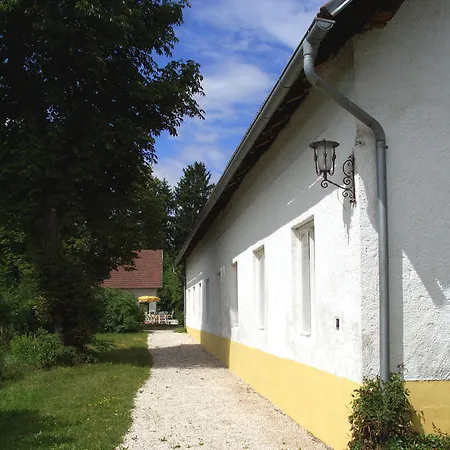 Guest house Skorianzhof 3*